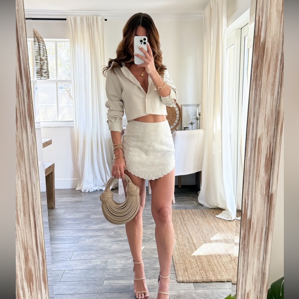 Oatmeal Milan Embroidered Blouse and Skirt.
Size Small, NWT.